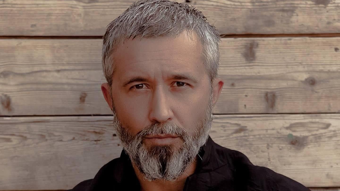 Сергій Бабкін переклав українською один зі своїх головних хітів "Забери" 
