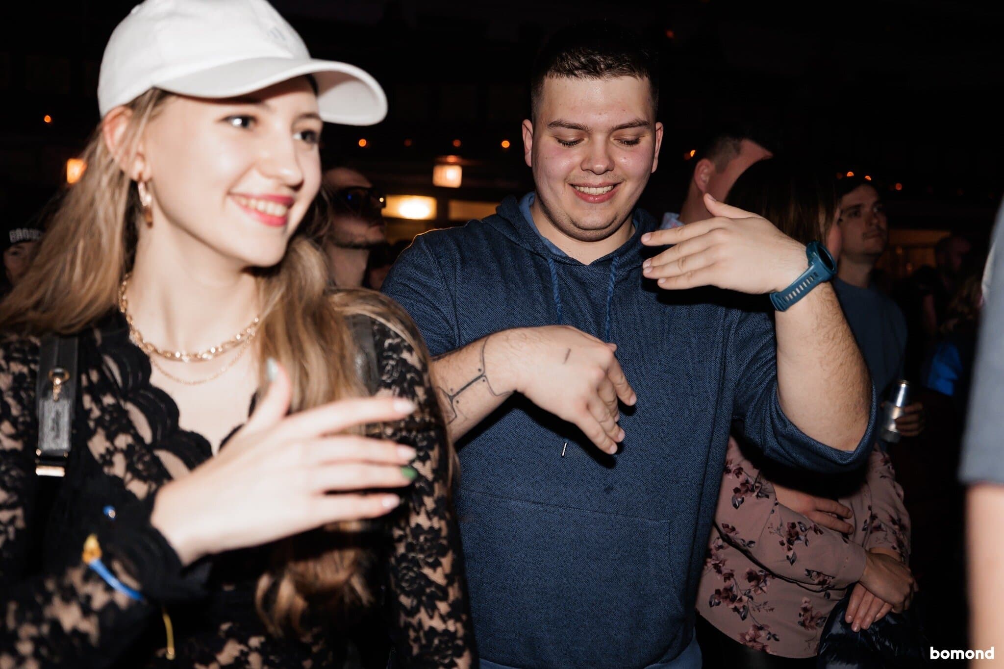 #48 – Alyona Alyona + Jerry Heil + KOLA, Chicago 2022
