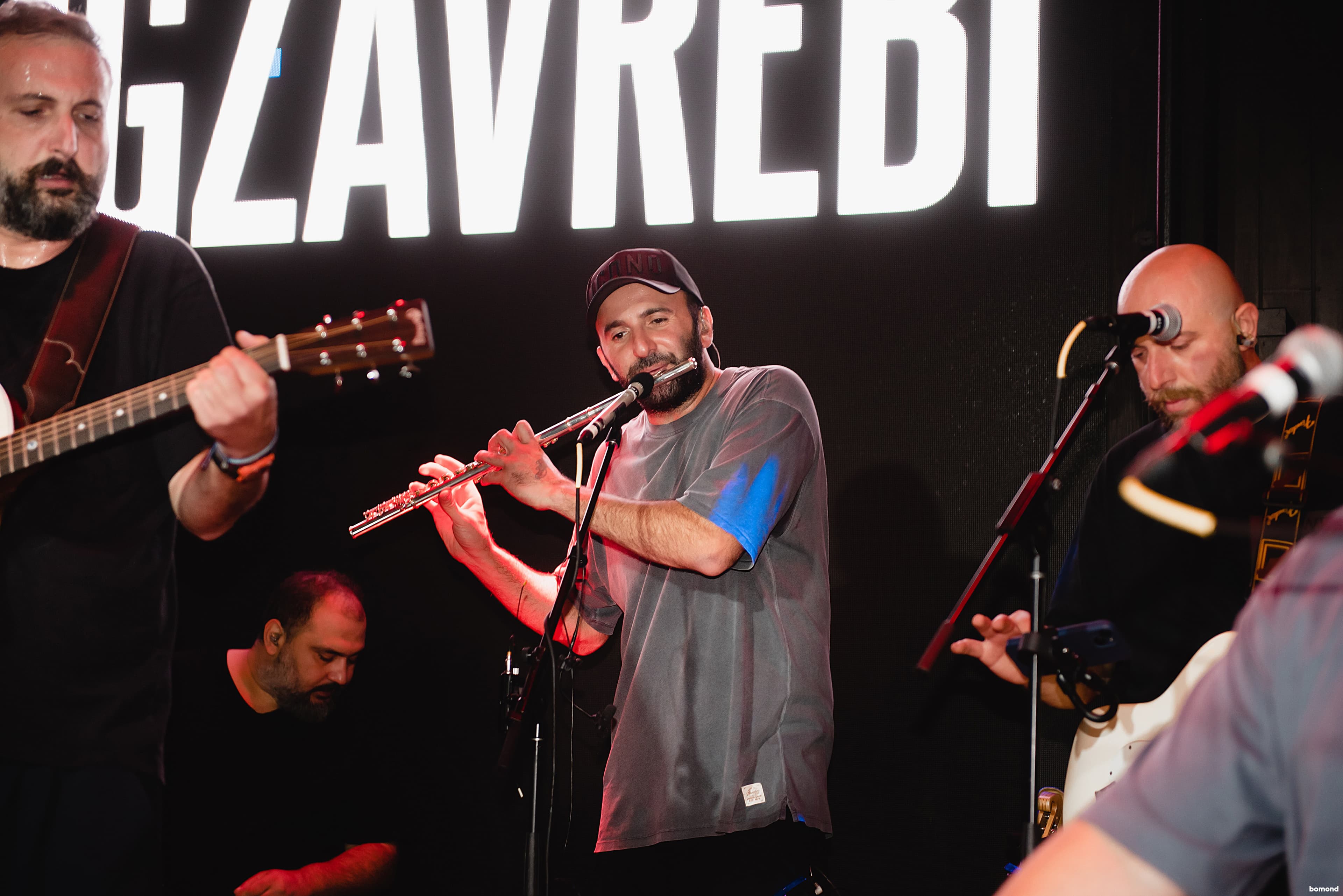 Mgzavrebi - Los Angeles (September 22)