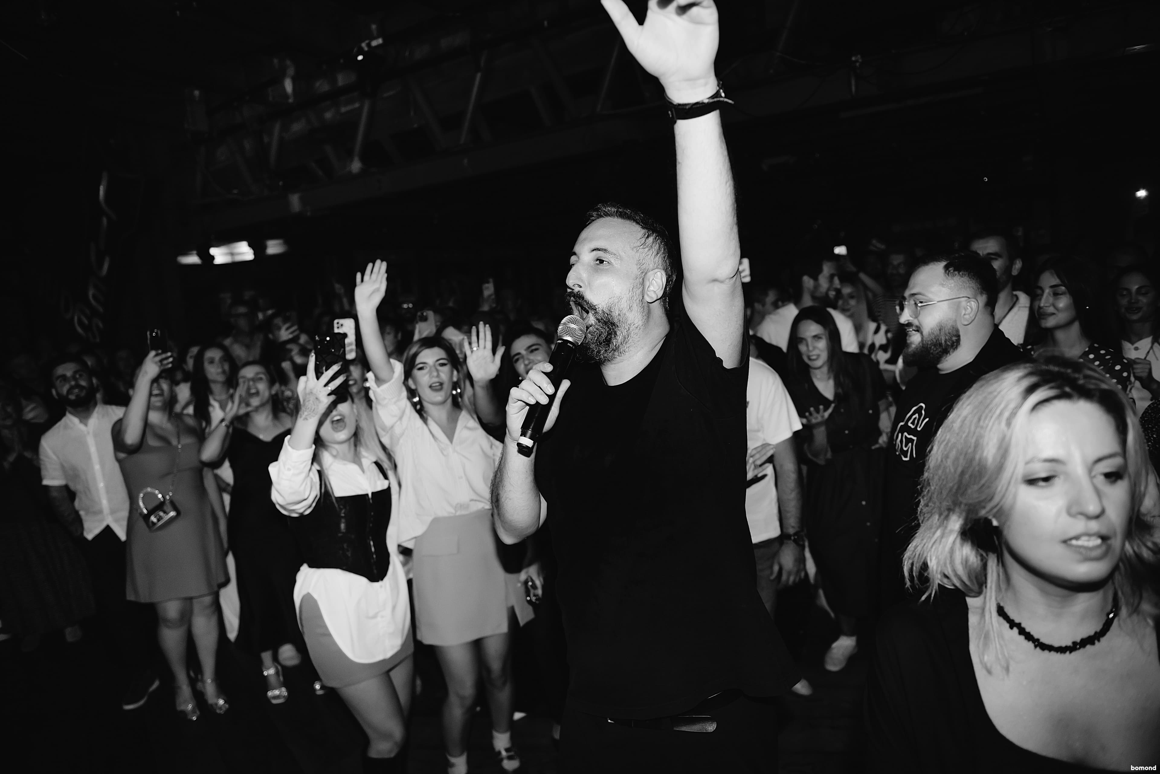 Mgzavrebi - Los Angeles (September 22)