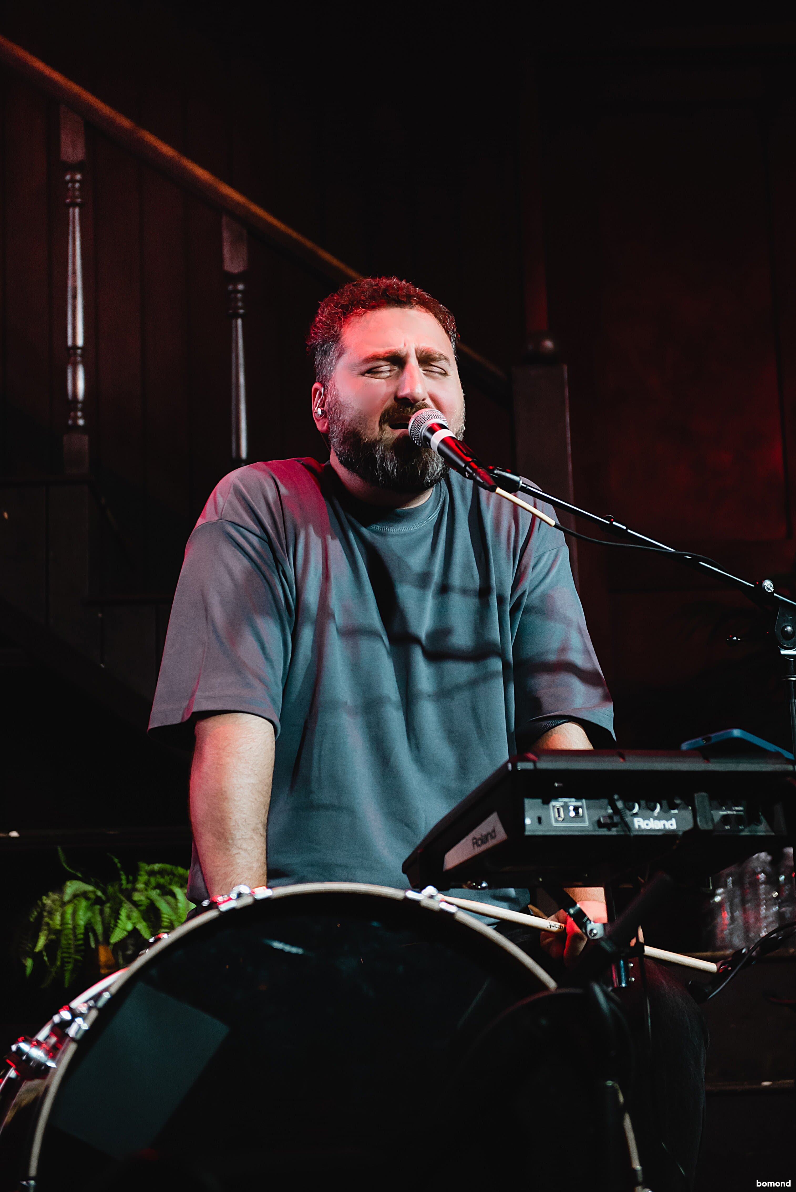 Mgzavrebi - Los Angeles (September 22)