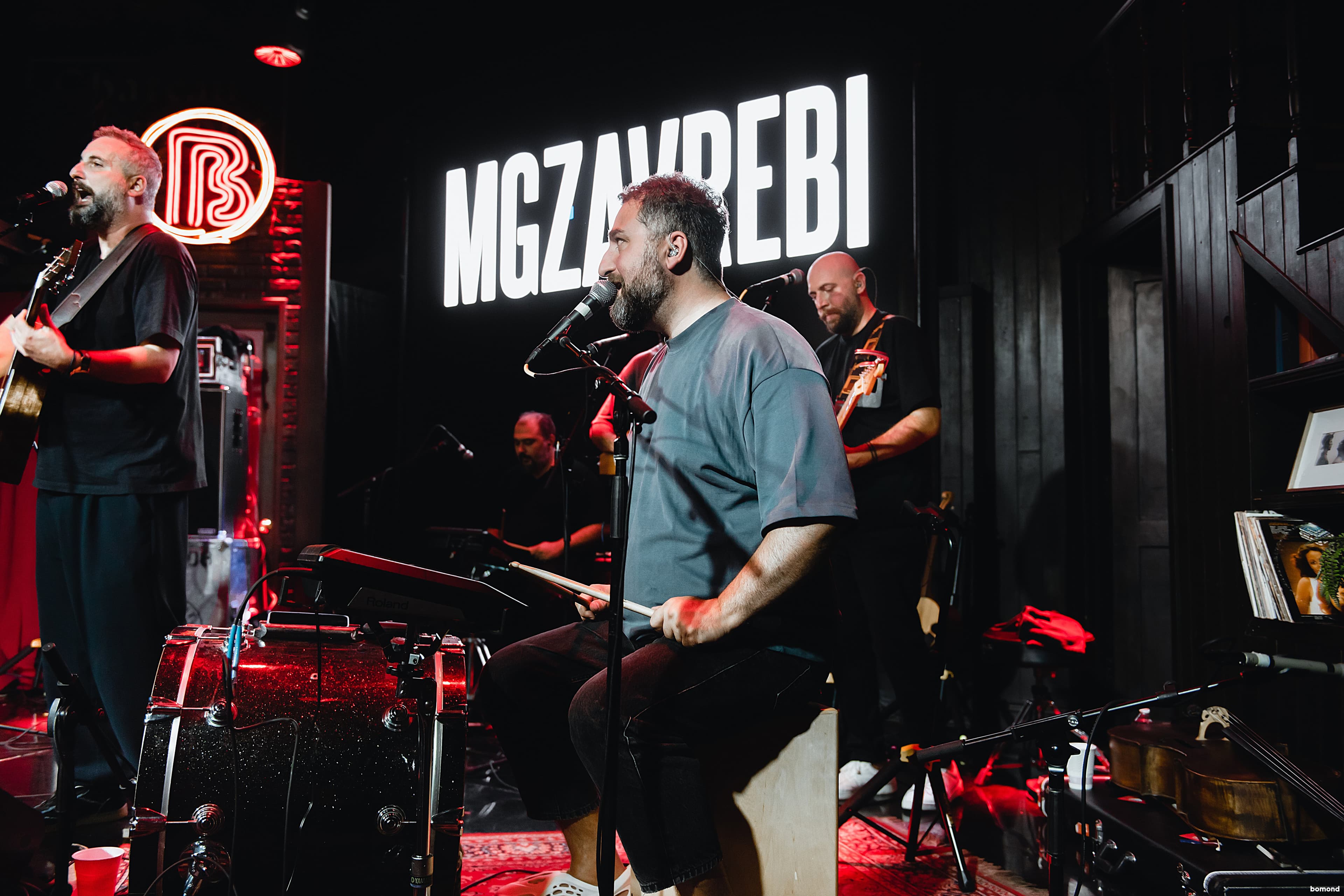 Mgzavrebi - Los Angeles (September 22)