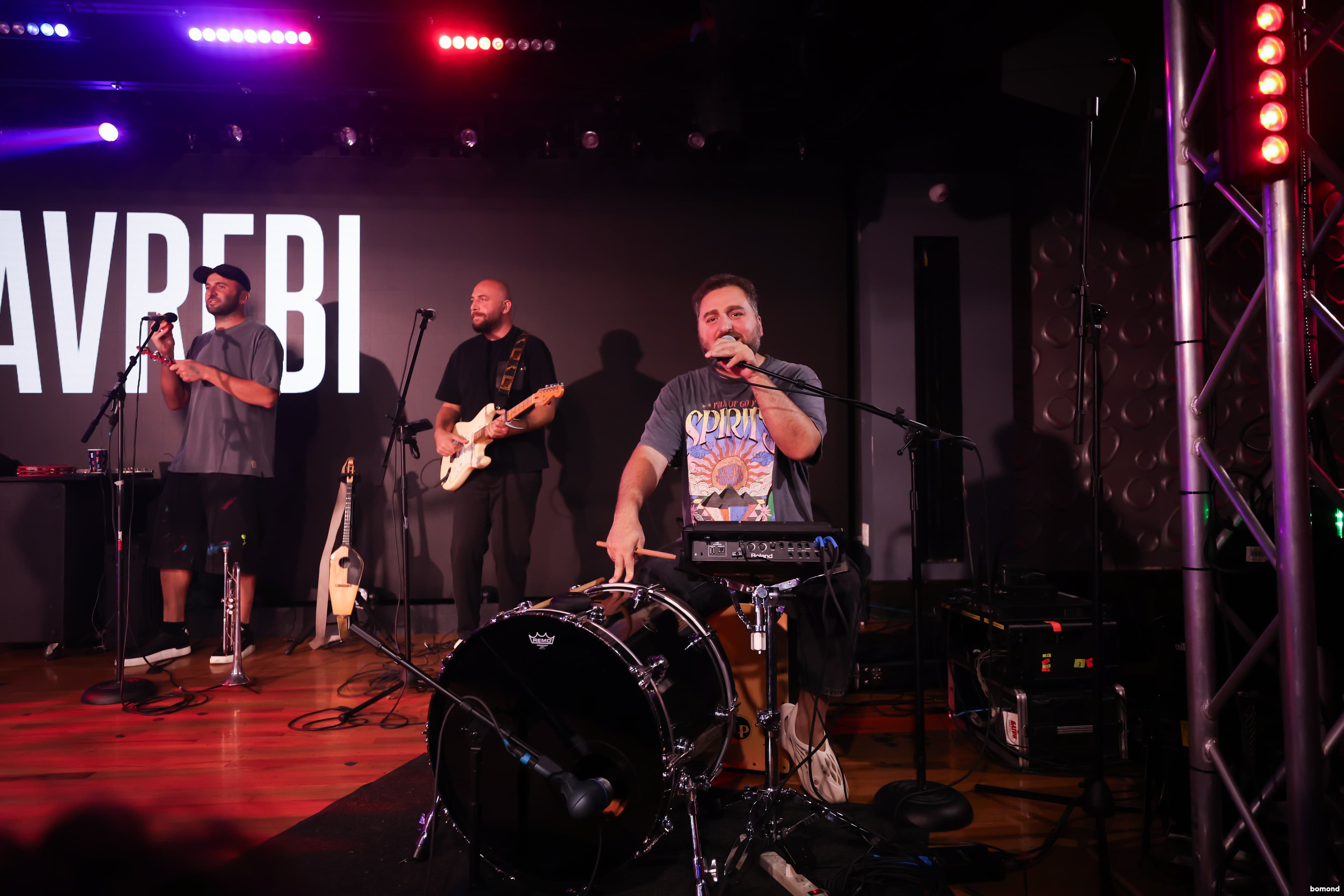 Mgzavrebi - Washington DC (September 29) 
